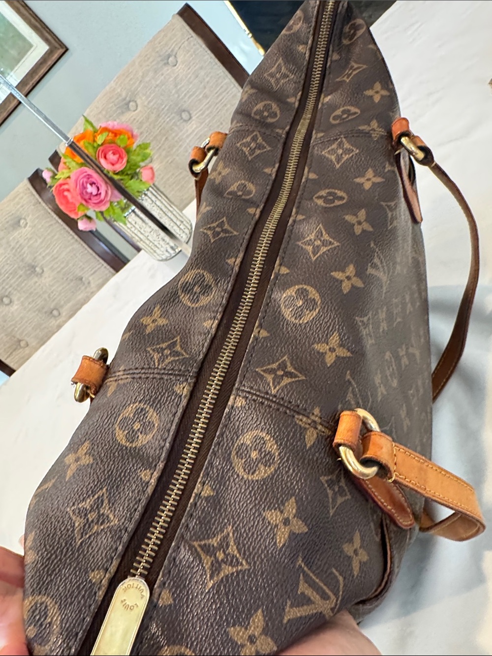 Authentic Louis Vuitton Totally Monogram GM bag - Picture 8 of 16